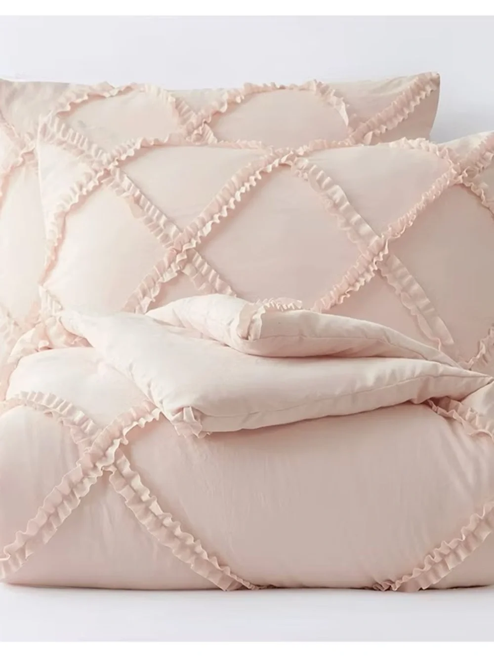 Soft Blush Ruffle Diamond Queen 3 piece Comforter Set